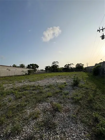 2513 NE 9th Avenue Cape Coral FL 33909