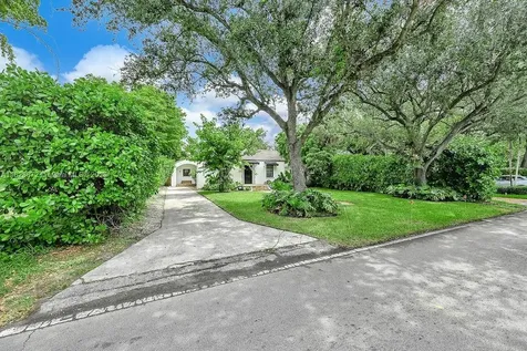135 NE 87th Street El Portal FL 33138