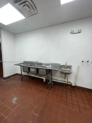 12221 Taft Street Pembroke Pines FL 33026