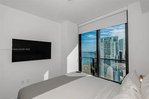 398 NE 5th Street Miami FL 33132