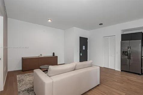 398 NE 5th Street Miami FL 33132