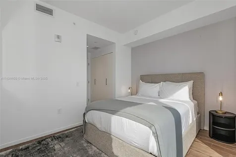 398 NE 5th Street Miami FL 33132