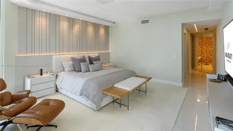 17301 Biscayne Boulevard North Miami Beach FL 33160