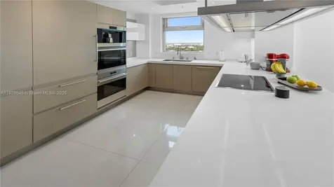 17301 Biscayne Boulevard North Miami Beach FL 33160