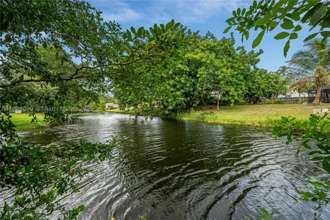 5452 SW 88th Terrace Cooper City FL 33328