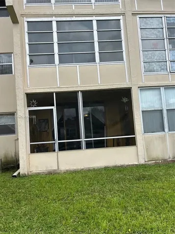 2800 W Sunrise Lakes Drive Sunrise FL 33322