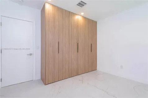 2181 SW 20th Street Miami FL 33145