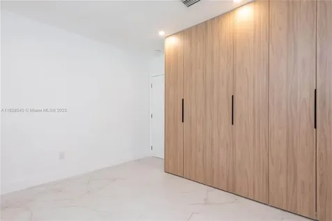 2181 SW 20th Street Miami FL 33145