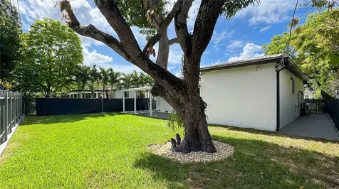 2181 SW 20th Street Miami FL 33145