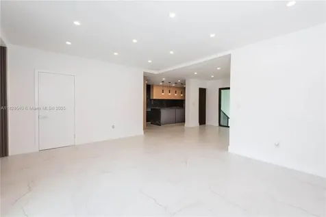 2181 SW 20th Street Miami FL 33145