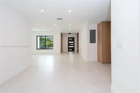 2181 SW 20th Street Miami FL 33145
