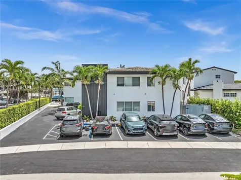 11900 N Bayshore Drive North Miami FL 33181