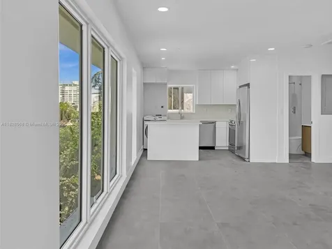11900 N Bayshore Drive North Miami FL 33181