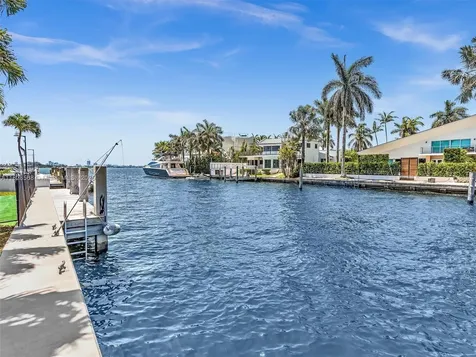11900 N Bayshore Drive North Miami FL 33181