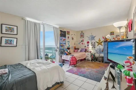 2401 Collins Avenue Miami Beach FL 33140