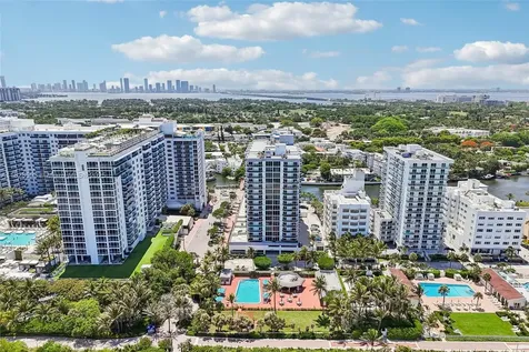 2401 Collins Avenue Miami Beach FL 33140