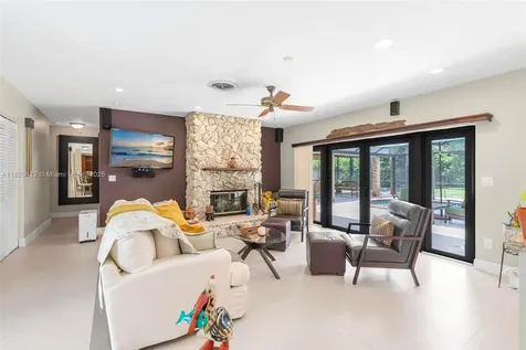 15920 SW 85th Avenue Palmetto Bay FL 33157
