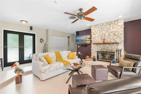 15920 SW 85th Avenue Palmetto Bay FL 33157