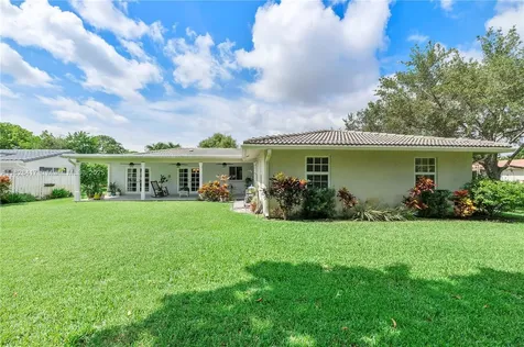 12114 NW 27th Drive Coral Springs FL 33065