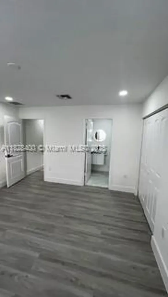 968 N 18th Court Hollywood FL 33020