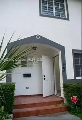 968 N 18th Court Hollywood FL 33020
