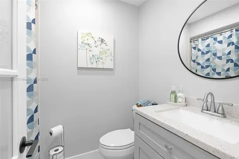 220 SW 113th Terrace Pembroke Pines FL 33025