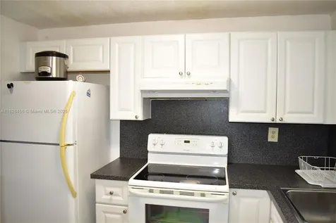 2801 N Pine Island Road Sunrise FL 33322