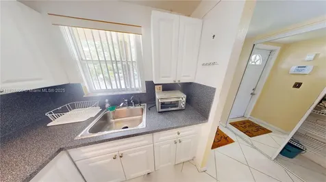 2801 N Pine Island Road Sunrise FL 33322