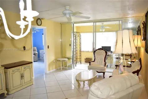 2801 N Pine Island Road Sunrise FL 33322