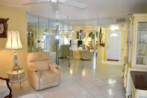 2801 N Pine Island Road Sunrise FL 33322
