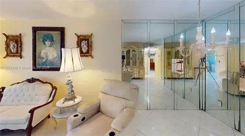 2801 N Pine Island Road Sunrise FL 33322