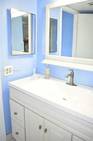 2801 N Pine Island Road Sunrise FL 33322