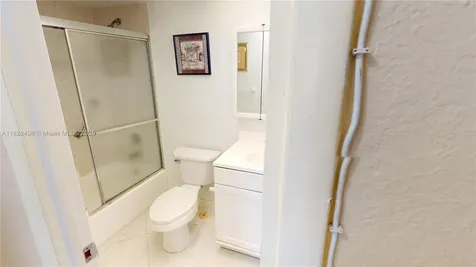 2801 N Pine Island Road Sunrise FL 33322