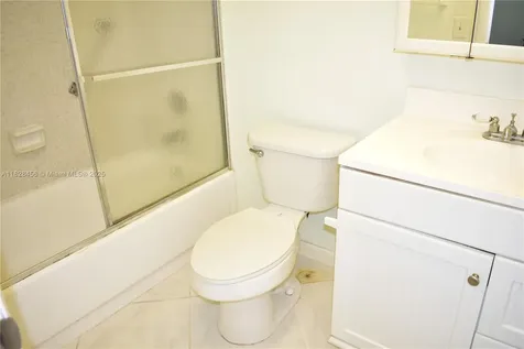 2801 N Pine Island Road Sunrise FL 33322