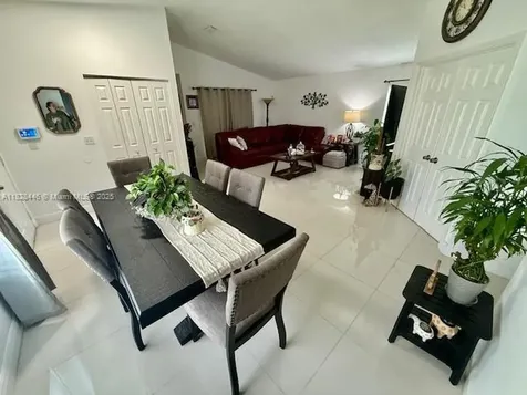 767 SE 22nd Drive Homestead FL 33033