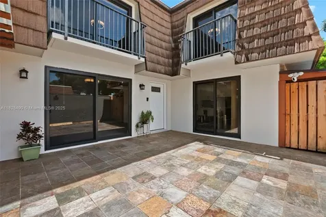 9112A SW 20th Street Davie FL 33324