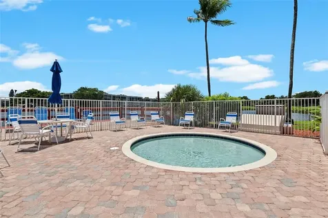 9112A SW 20th Street Davie FL 33324