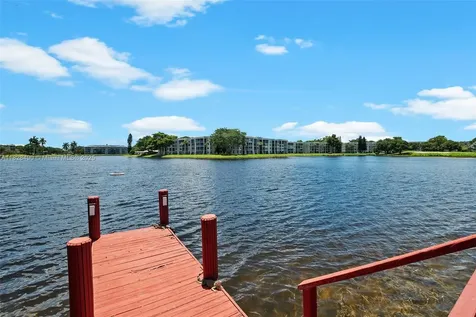 9112A SW 20th Street Davie FL 33324