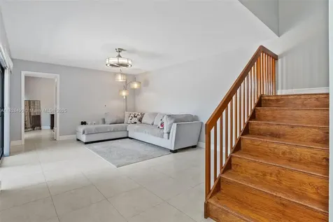 9112A SW 20th Street Davie FL 33324