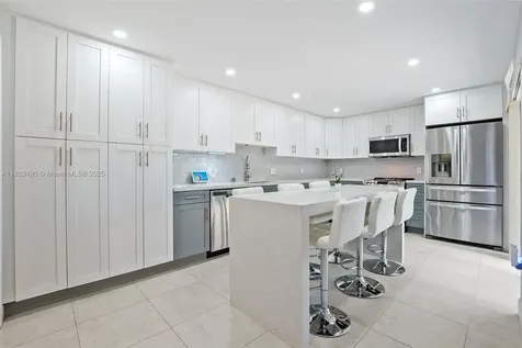 9112A SW 20th Street Davie FL 33324