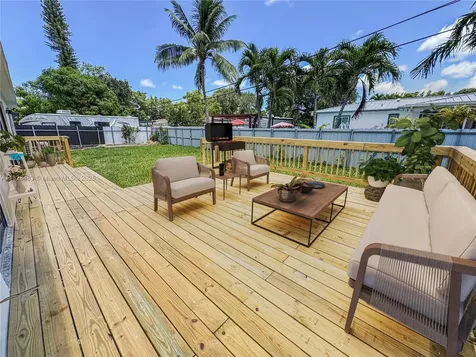 760 NE 163rd Street Miami FL 33162
