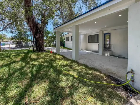 760 NE 163rd Street Miami FL 33162