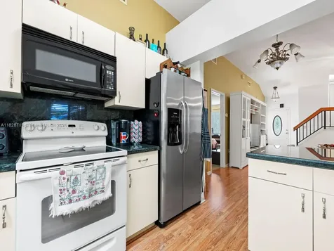 21760 SW 99th Place Cutler Bay FL 33190