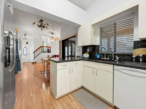 21760 SW 99th Place Cutler Bay FL 33190