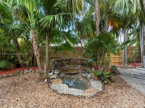 21760 SW 99th Place Cutler Bay FL 33190