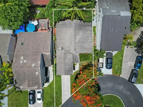 21760 SW 99th Place Cutler Bay FL 33190