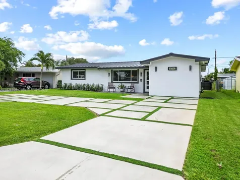 8790 NW 15th Court Pembroke Pines FL 33024