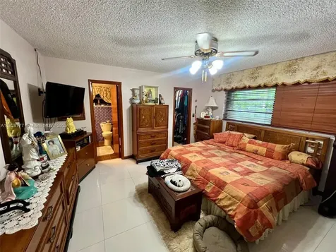 9601 SW 66th Street Miami FL 33173