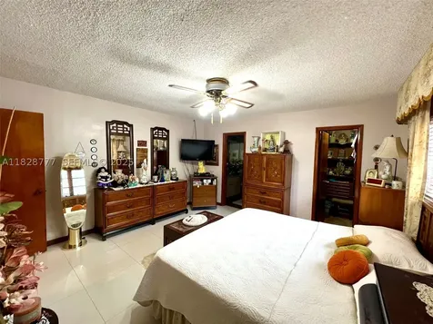 9601 SW 66th Street Miami FL 33173