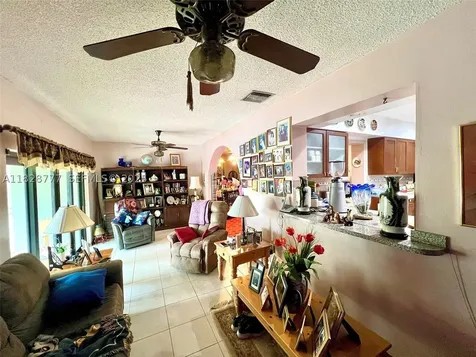 9601 SW 66th Street Miami FL 33173